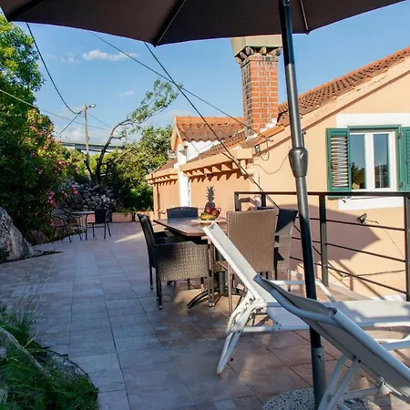 Captain's View House *