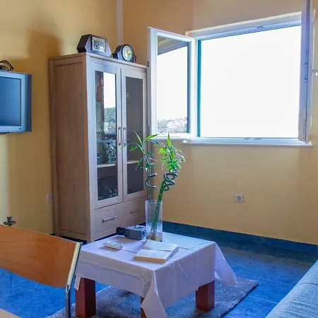 Captain's View House *